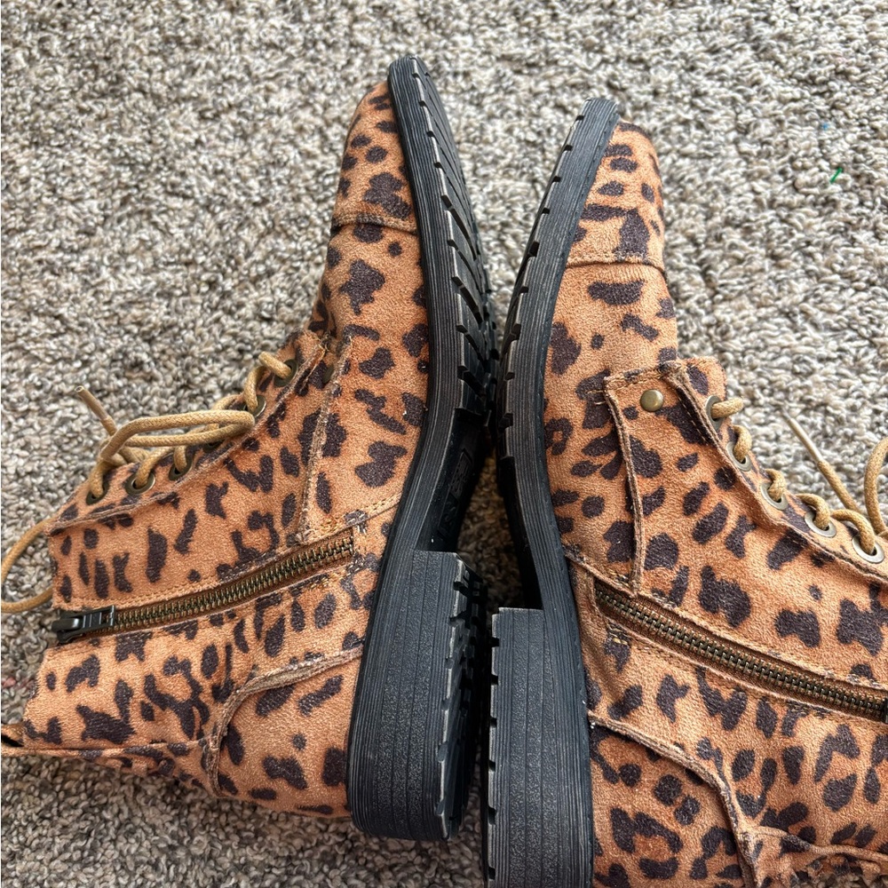Billabong Leopard Print Lace and Zip Booties - Picture 5 of 12